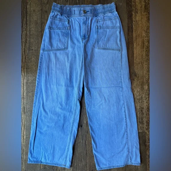 Lands’ End Lightweight Denim High Rise Relaxed Straight Pull On Pocket Jeans - Picture 3 of 10